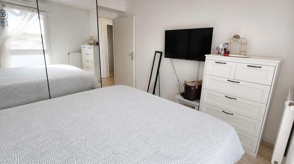 Noisy-le-Grand – 4 pièces 72 m² – Terrasse exceptionnelle de 60 m² – 3 chambres – Parking en sus – RER A à 8 min à pied