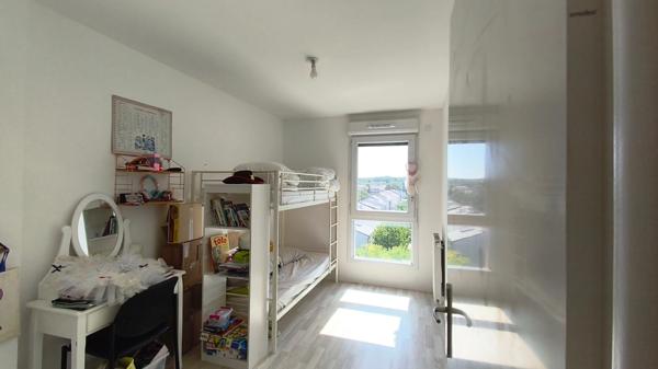 Noisy-le-Grand – 4 pièces 72 m² – Terrasse exceptionnelle de 60 m² – 3 chambres – Parking en sus – RER A à 8 min à pied