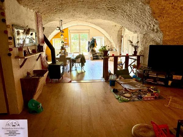 Maison Montmaur 8 pièce(s) 153.23 m2