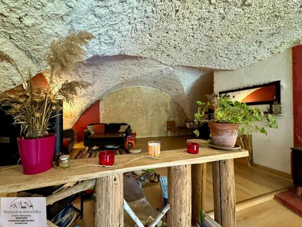 Maison Montmaur 8 pièce(s) 153.23 m2