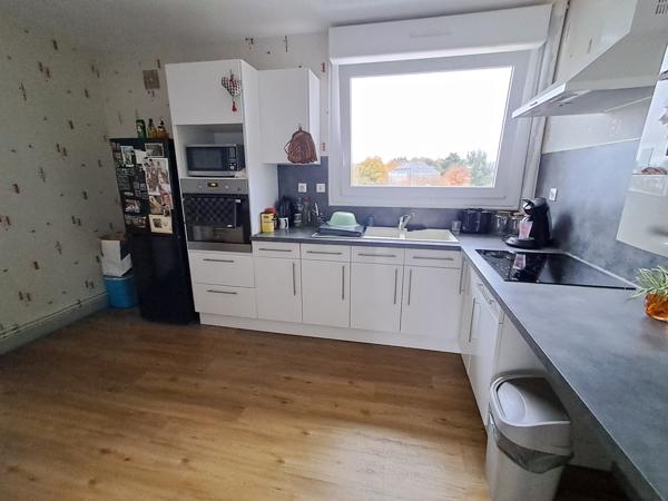 Appartement 4 pièce(s) 2 chambre(s) 60 m²