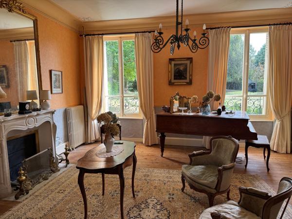 Maison de maître , de caractère -  Ses dépendances & son parc - Rare sur le secteur