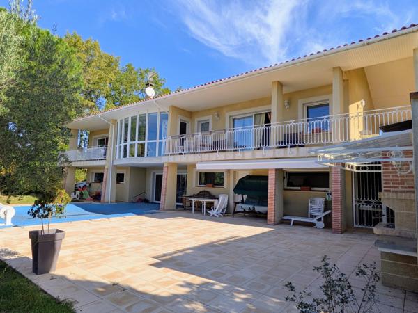 CASTRES-Maison 7 pièces 204 m² Castres (81100)