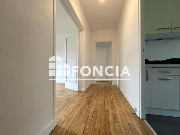 Location Appartement 3 pièces 73.81 m² - 46/54 BIS AVENUE MARECHAL FOCH Chatou 78400