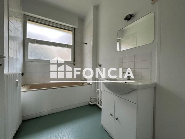 Location Appartement 3 pièces 73.81 m² - 46/54 BIS AVENUE MARECHAL FOCH Chatou 78400