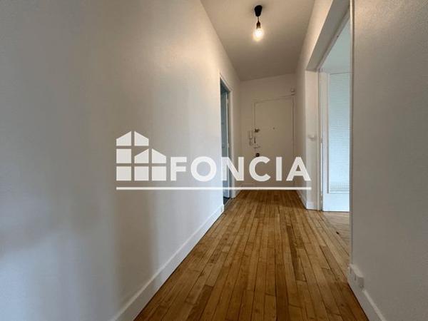 Location Appartement 3 pièces 73.81 m² - 46/54 BIS AVENUE MARECHAL FOCH Chatou 78400