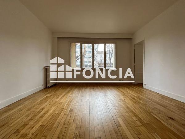 Location Appartement 3 pièces 73.81 m² - 46/54 BIS AVENUE MARECHAL FOCH Chatou 78400