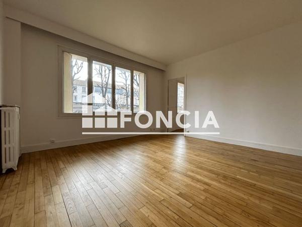 Location Appartement 3 pièces 73.81 m² - 46/54 BIS AVENUE MARECHAL FOCH Chatou 78400