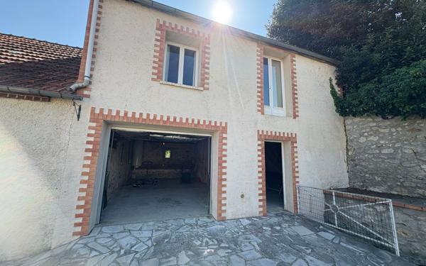 Maison à vendre    3 pièces •  Dormans