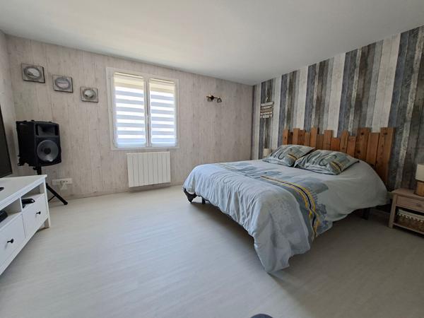 MAISON FAMILIALE AVEC PISCINE - DANGE SAINT ROMAIN - EXCLUSIVITE AGENCE