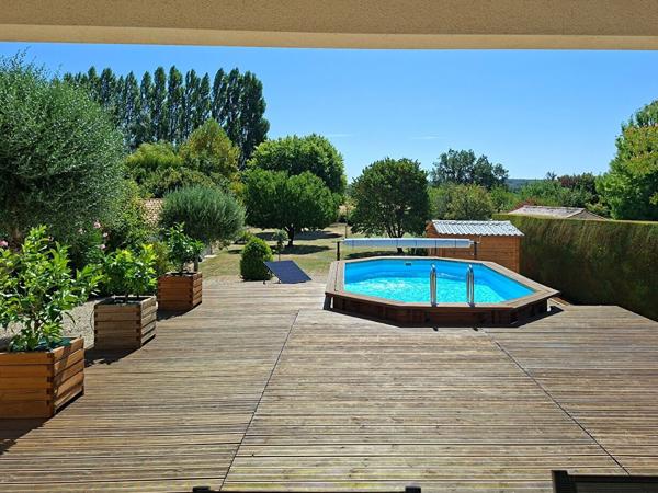 MAISON FAMILIALE AVEC PISCINE - DANGE SAINT ROMAIN - EXCLUSIVITE AGENCE