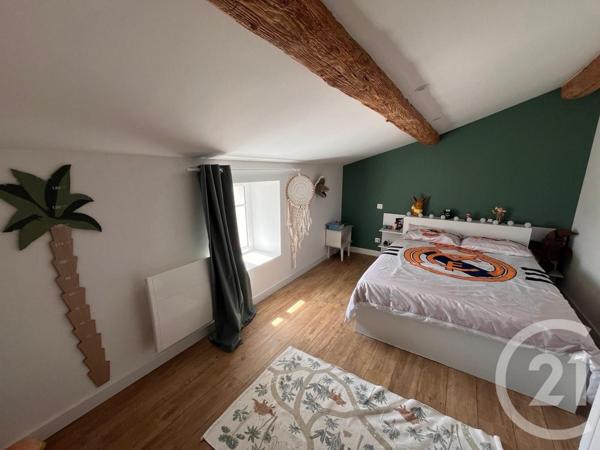 Maison à vendre  6 pièces - 200 m2 BREUIL MAGNE - 17