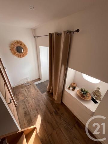 Maison à vendre  6 pièces - 200 m2 BREUIL MAGNE - 17