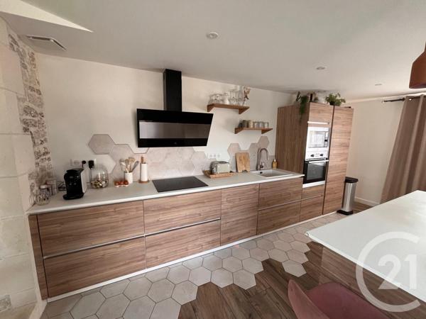 Maison à vendre  6 pièces - 200 m2 BREUIL MAGNE - 17