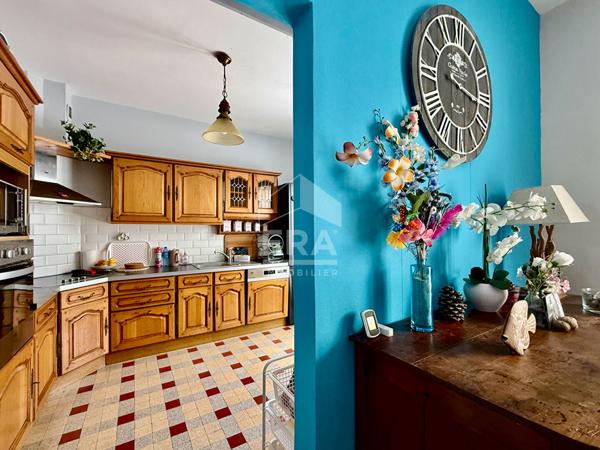 EMPLACEMENT IDEAL - QUARTIER FONCILLON  LE CHAY- 3 CHAMBRES