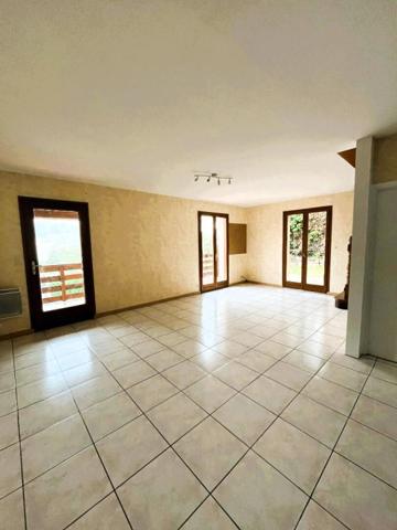 Maison Champcevinel  proche Périgueux 5 chambres 155 m2