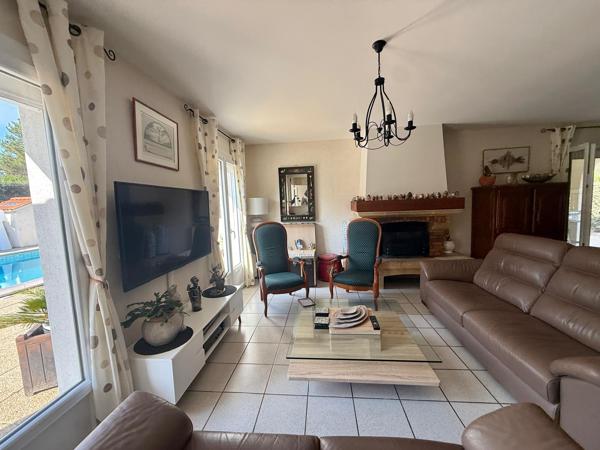 Maison
         7 pièces
        - 160 m² Bien prestige 940 000 € *