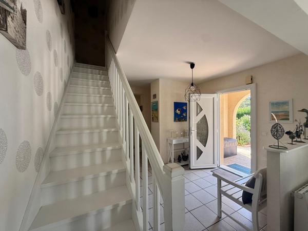 Maison
         7 pièces
        - 160 m² Bien prestige 940 000 € *