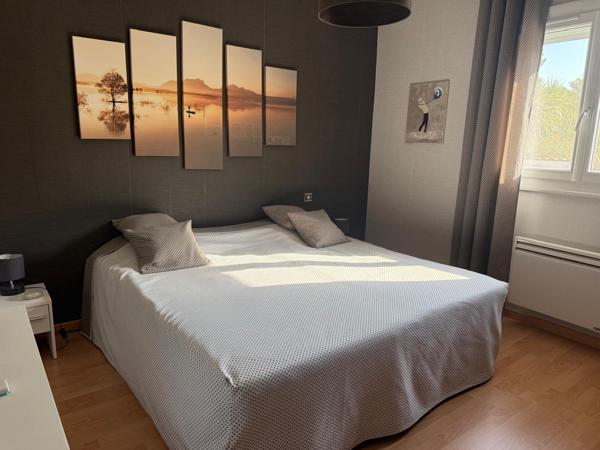 Maison
         7 pièces
        - 160 m² Bien prestige 940 000 € *