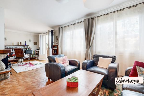 Auray - Maison sur 2 étages - 5 pièces - 3 chambres - 105 m² - 460 m² de terrain