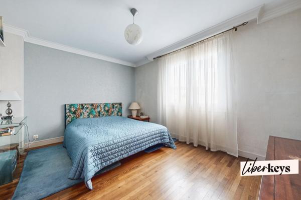 Auray - Maison sur 2 étages - 5 pièces - 3 chambres - 105 m² - 460 m² de terrain