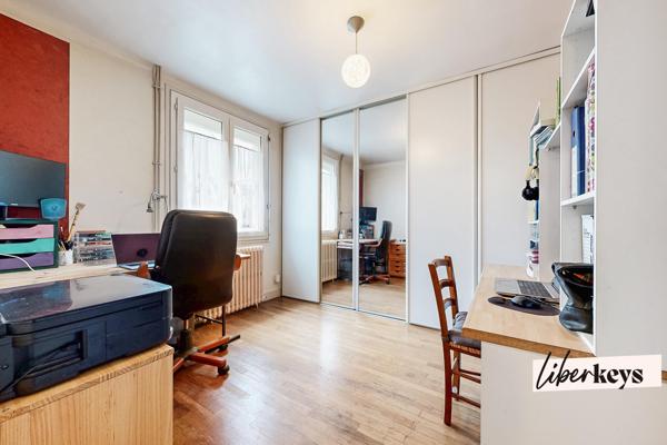 Auray - Maison sur 2 étages - 5 pièces - 3 chambres - 105 m² - 460 m² de terrain