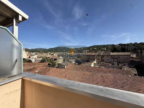 Location                                                      Appartement
                        
                     3 pièces                      54 m2                     à Apt