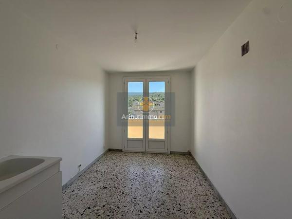 Location                                                      Appartement
                        
                     3 pièces                      54 m2                     à Apt