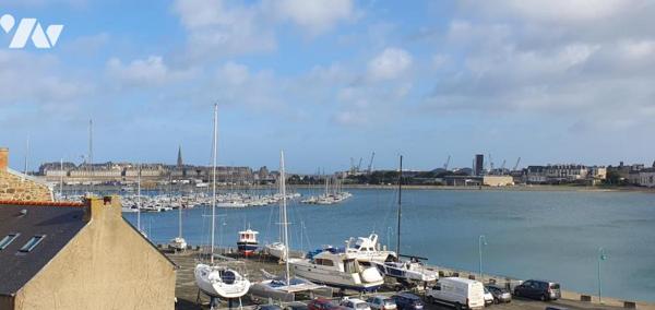 SAINT MALO - Bas Sablons - Joli duplex de 29m² (35m² au sol) avec vue mer