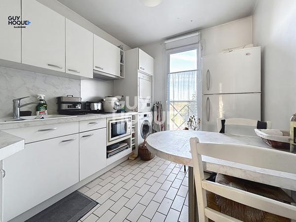 CENTRE-VILLE EAUBONNE ! 3 pièces 63m² avec Balcon de 5m² environ+ cave et BOX en sous-sol+ parking extérieur