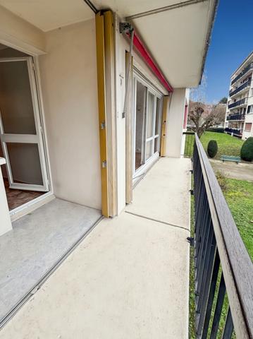 À LOUER - APPARTEMENT - MENNECY