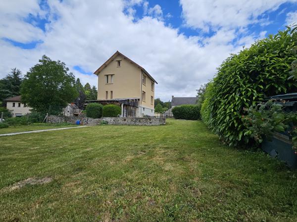 Maison
         7 pièces
        - 137 m²