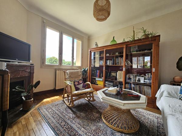 Maison
         7 pièces
        - 137 m²