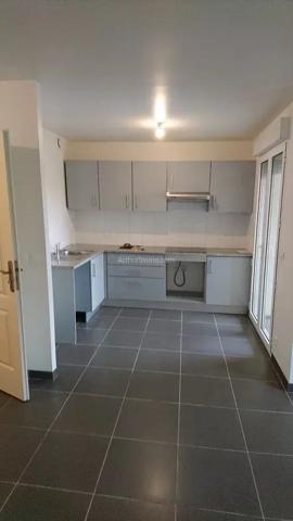 Location                                                      Appartement
                        
                     2 pièces                      43 m2                     à Montfermeil