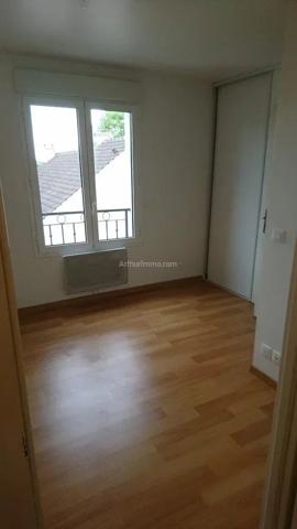 Location                                                      Appartement
                        
                     2 pièces                      43 m2                     à Montfermeil