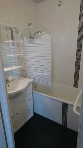 Location                                                      Appartement
                        
                     2 pièces                      43 m2                     à Montfermeil