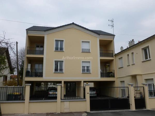 Location                                                      Appartement
                        
                     2 pièces                      43 m2                     à Montfermeil