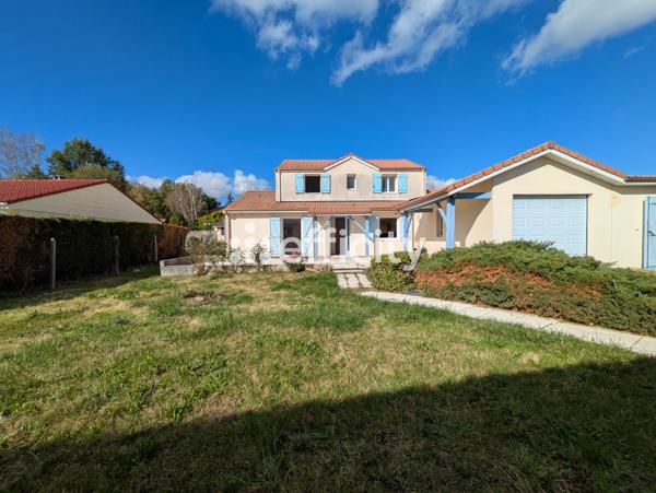 Maison
         7 pièces
        - 175 m² Exclusivité 219 000 €*
