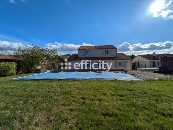 Maison
         7 pièces
        - 175 m² Exclusivité 219 000 €*