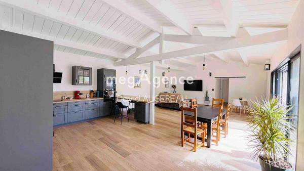 Maison à L' ILE-D'YEU, 85350 - 5 pièces 170m²