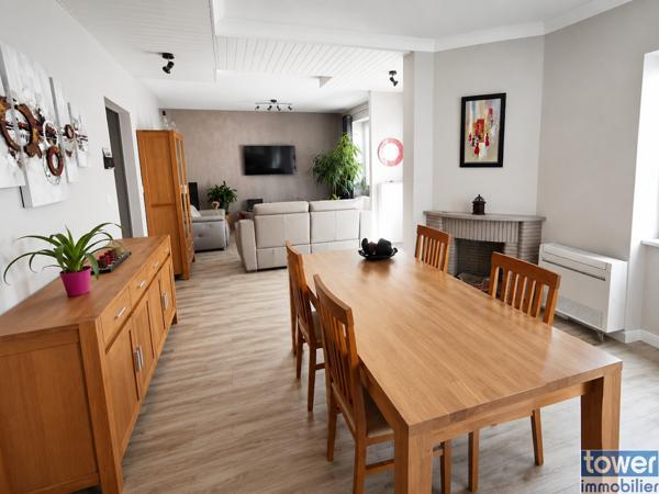 Maison
                                                                                                                                                                                                                                                                                                                        6 pièce(s)                                                                                                                                                                                                          5 chambre(s)                                                                                                                                                                                                          121  m²