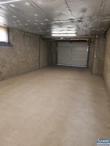 Maison
                                                                                                                                                                                                                                                                                                                        6 pièce(s)                                                                                                                                                                                                          5 chambre(s)                                                                                                                                                                                                          121  m²