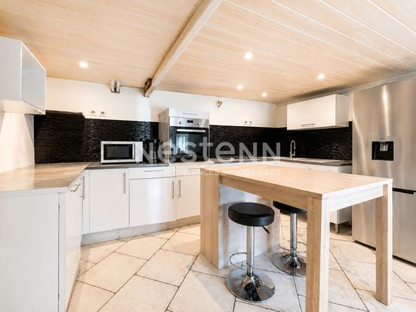 Pavillon de 3 chambres sur sous-sol à Froncles plus de 150m2 et terrain proposé à 140 000€