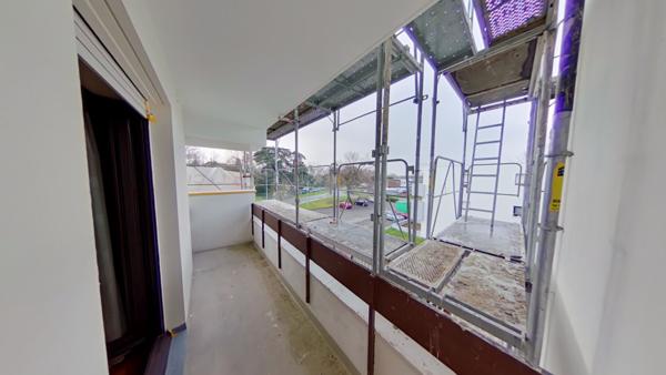 Talence Thouars - T3 traversant dans résidence isolée par l'extérieure