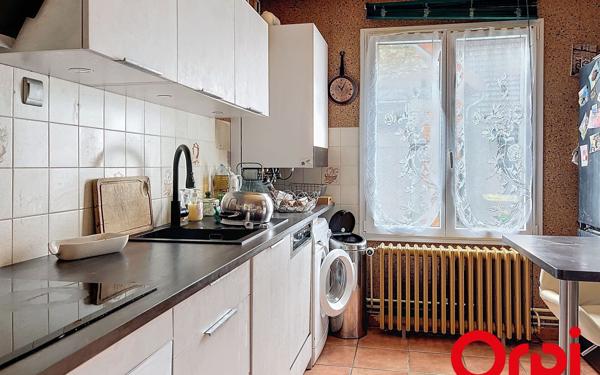 Maison à vendre    5 pièces •  Saint-Angel