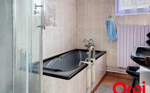 Maison à vendre    5 pièces •  Saint-Angel