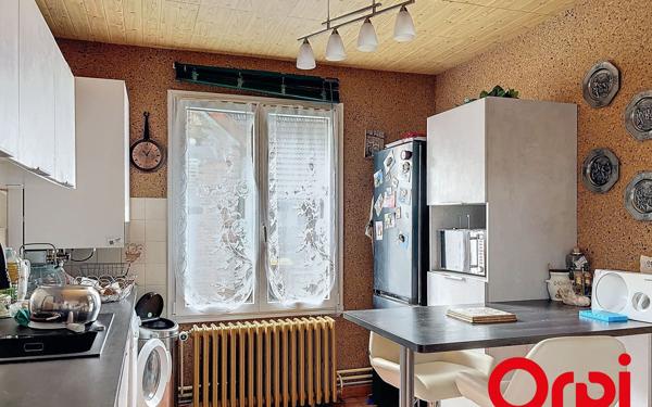 Maison à vendre    5 pièces •  Saint-Angel