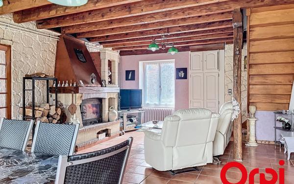 Maison à vendre    5 pièces •  Saint-Angel