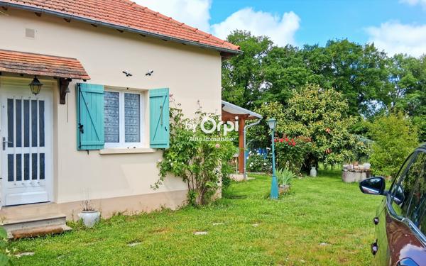 Maison à vendre    5 pièces •  Saint-Angel