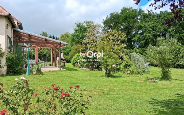 Maison à vendre    5 pièces •  Saint-Angel